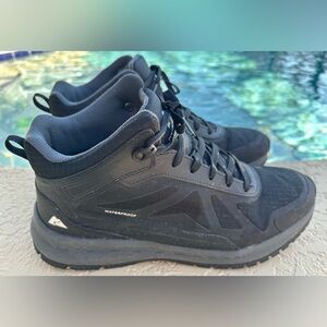 Ozark Trail Waterproof Hikers Black High Top Men's Boots Size 11.5